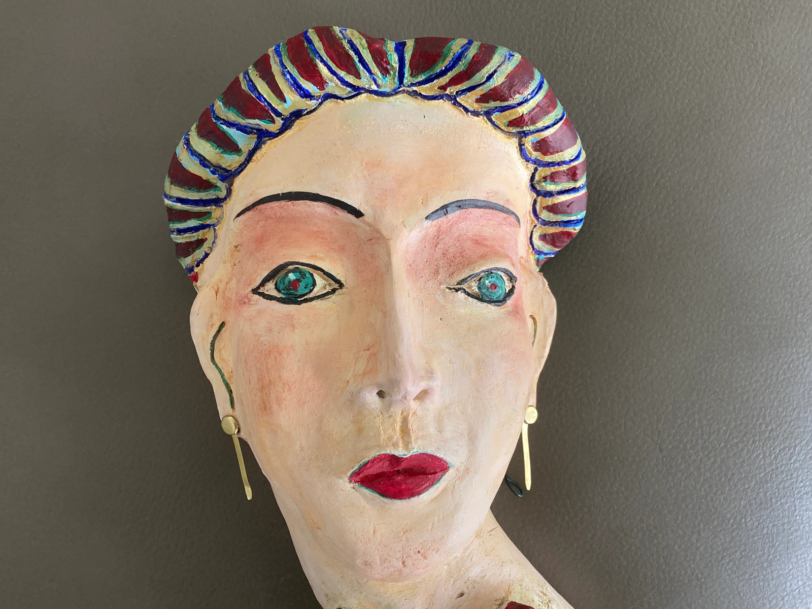 LA MAIN AU COLLET - Thumbnail 4