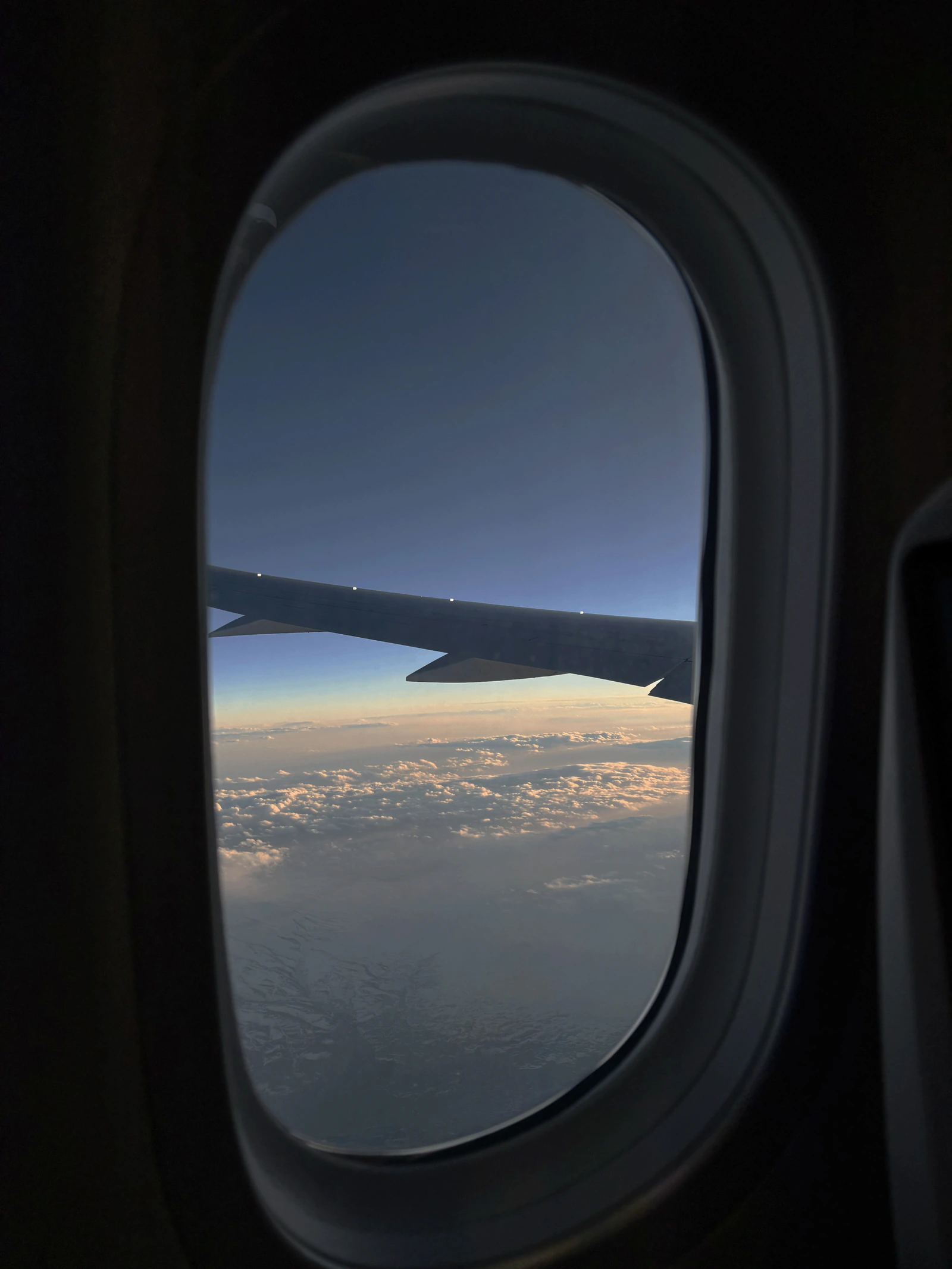 UP in the Air - Thumbnail 4
