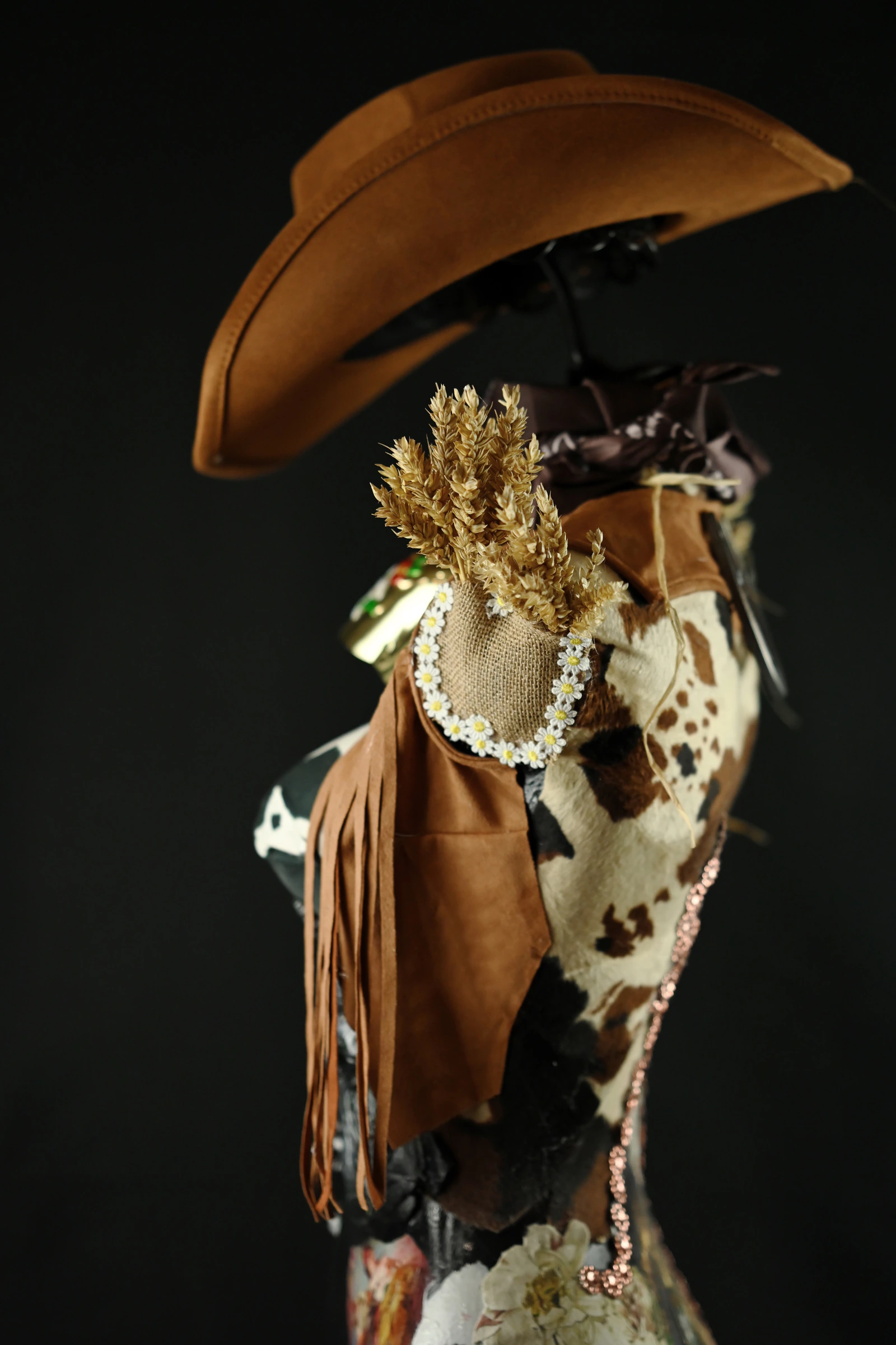 Cow Girl - Thumbnail 12