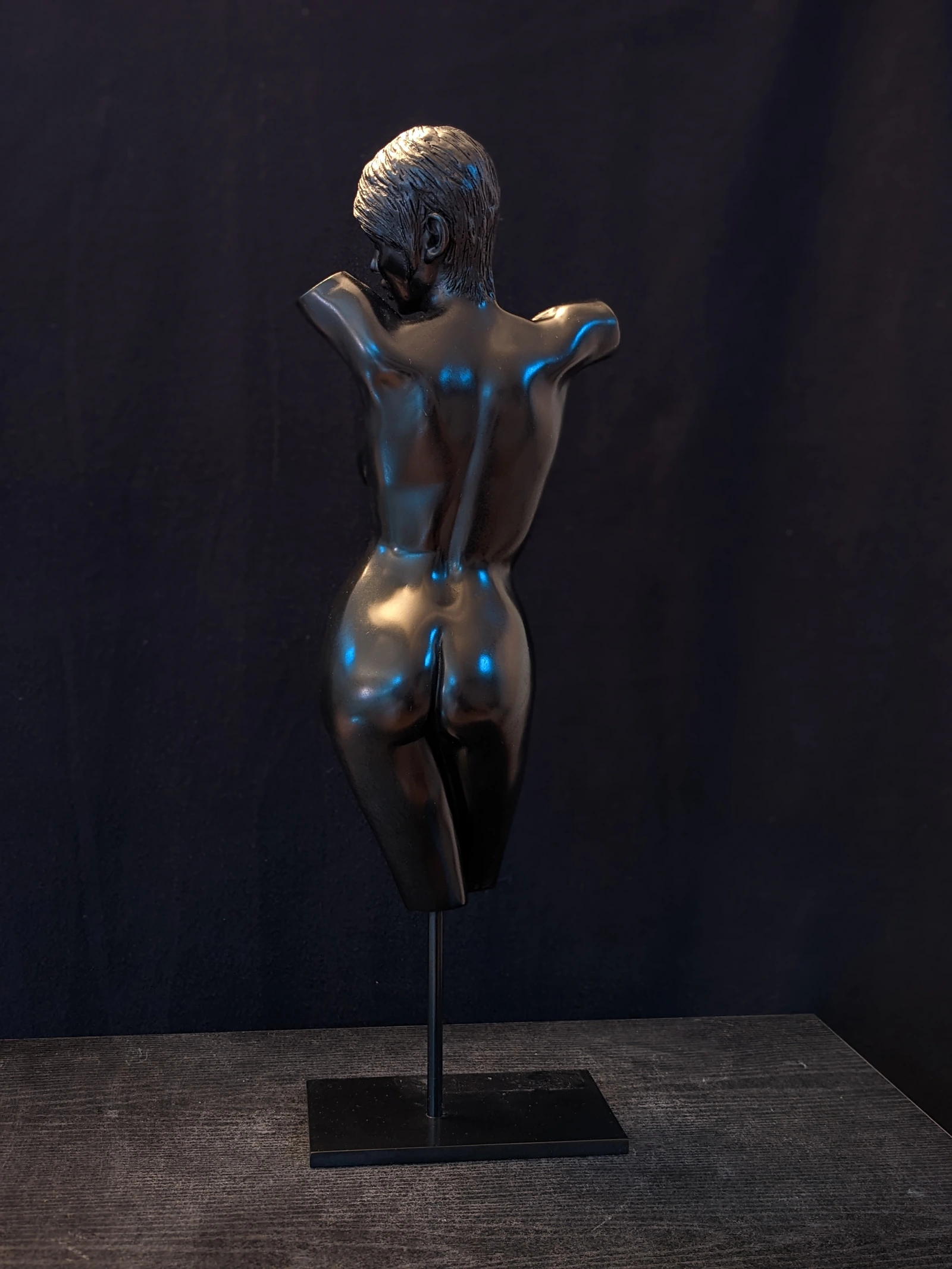 BLACK LADY - Thumbnail 3