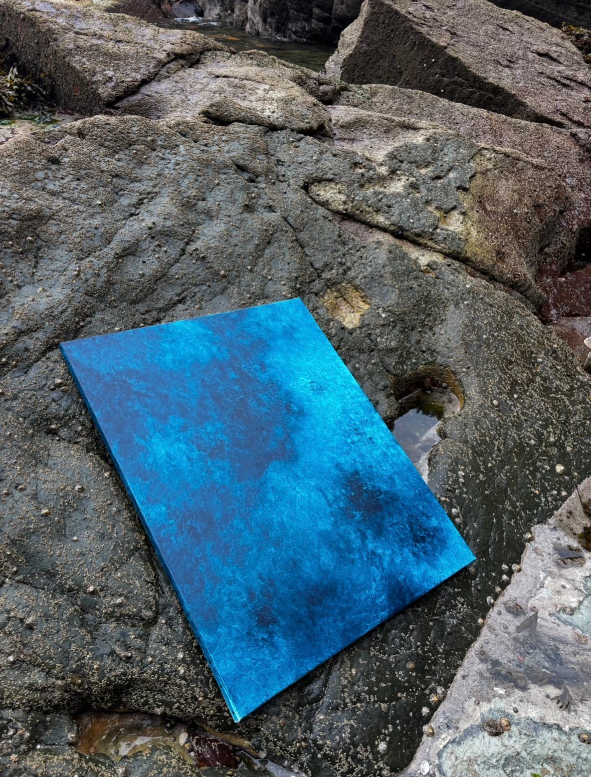 "Je me tiens là, dans ton silence salée 7h08” - Thumbnail 3