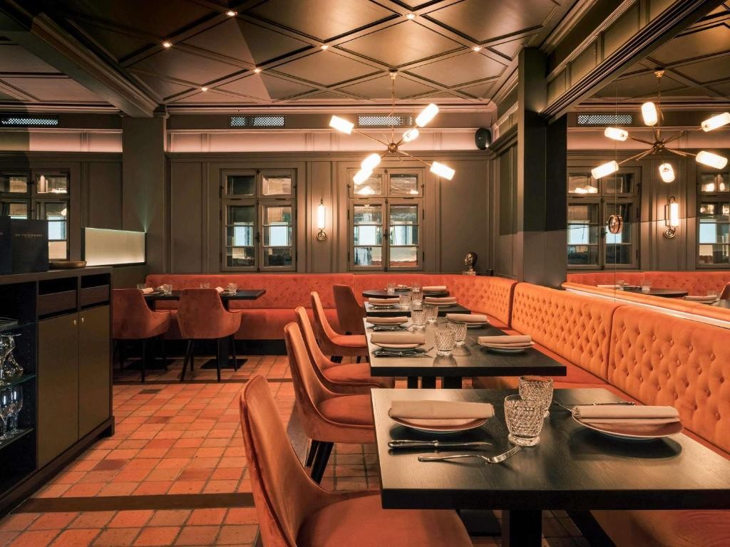Restaurant 2