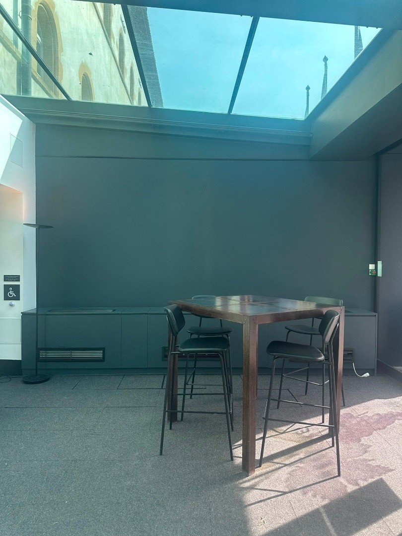 Entrée droite