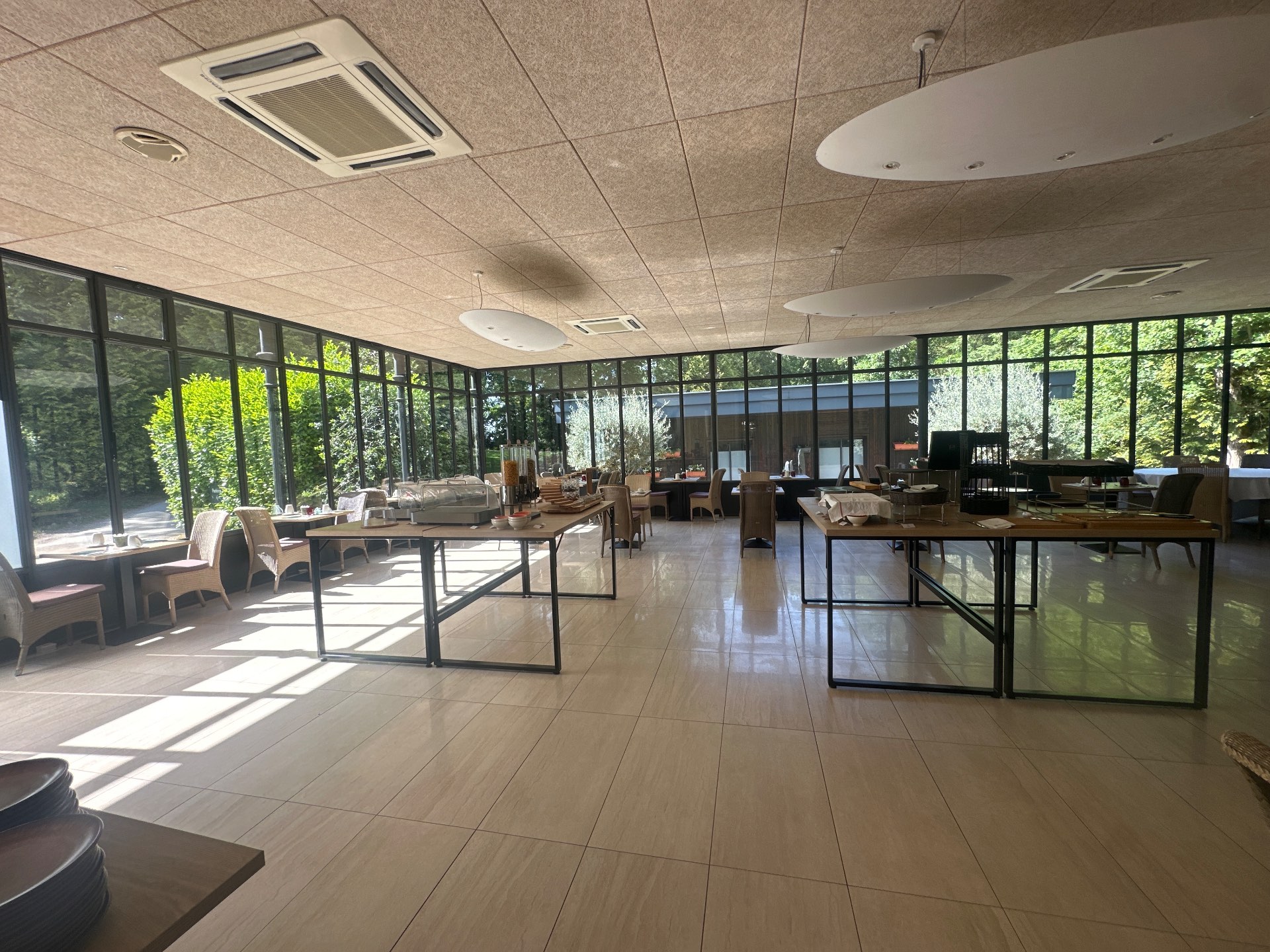 Salle petit déjeuner
